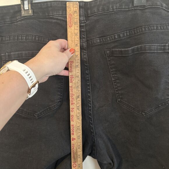 Lane Bryant Genius Fit Capri Stretch Size 22 Dark Wash Distressed Classic - Picture 6 of 7